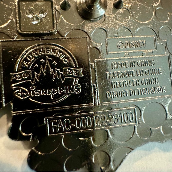 NWT. Pluto in Halloween cape
Laser print elements
Mickey icon pin back - Picture 8 of 11